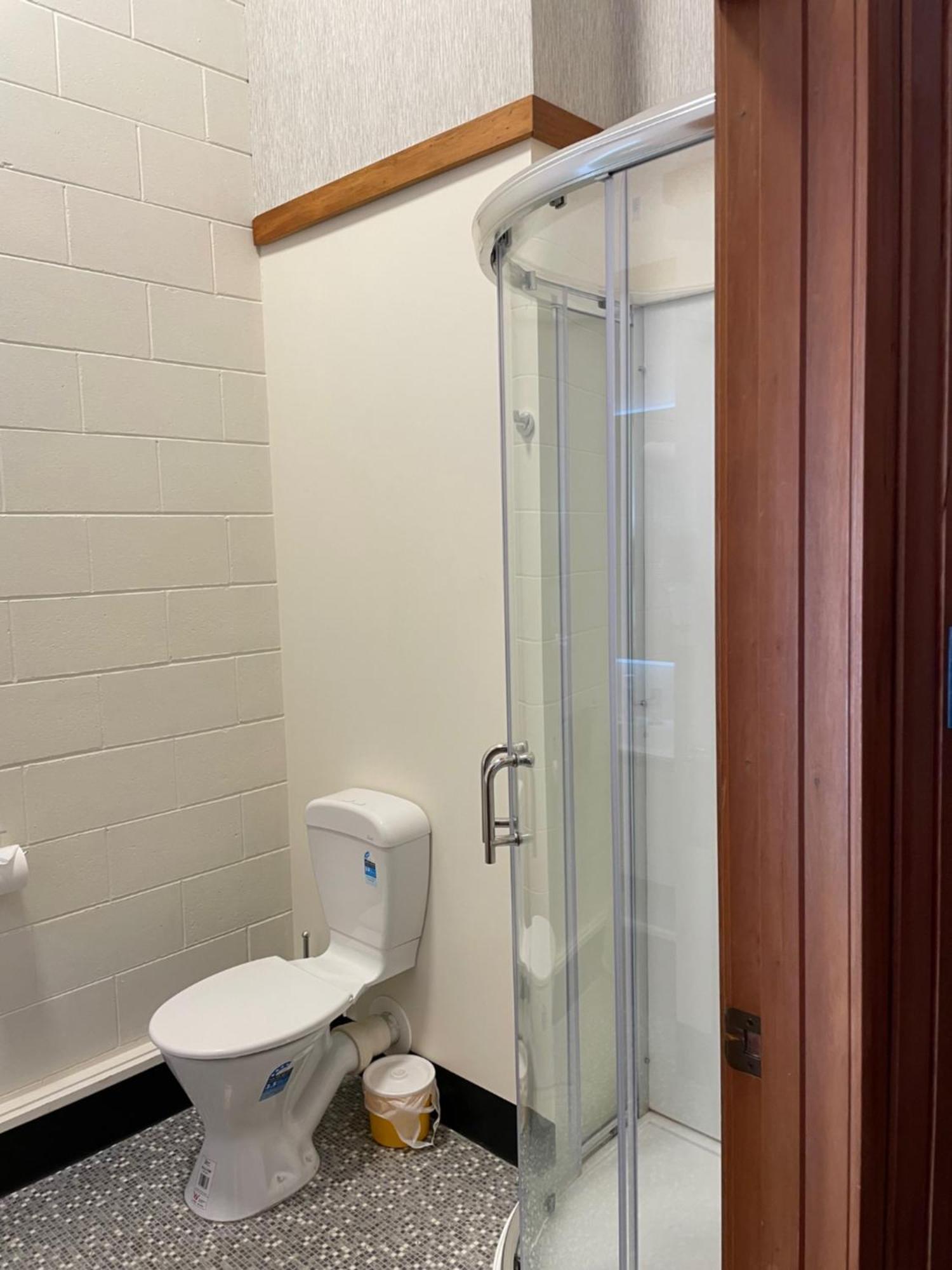 Cedar Chalets And Barkers Lodge メスベン エクステリア 写真